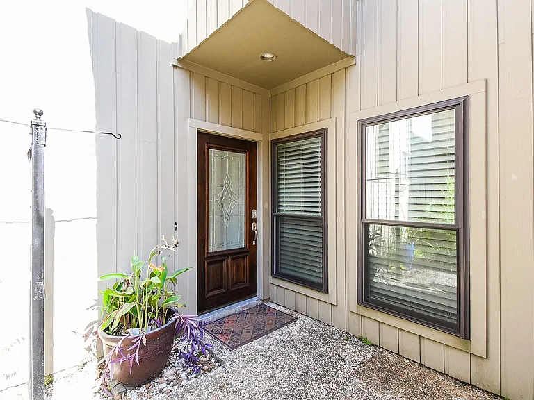 9400 Doliver Dr #56 — Photo 6