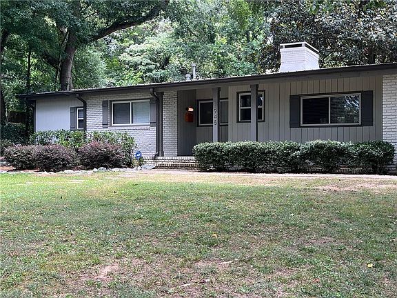 2nd image of 1945 Dellwood Dr NW #B