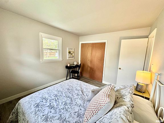 5th image of 2524 W Wardcliffe Dr