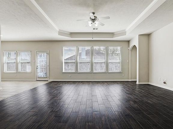 3rd image of 510 Brays Ct