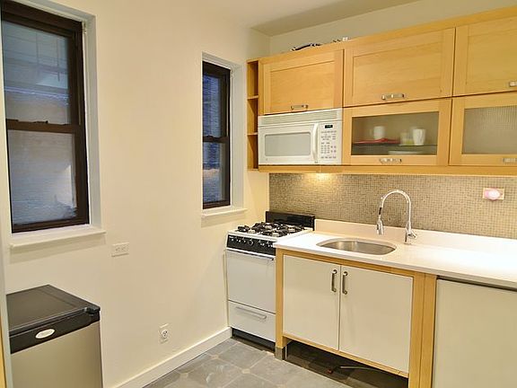 2nd image of 208 E 84th St APT 2B