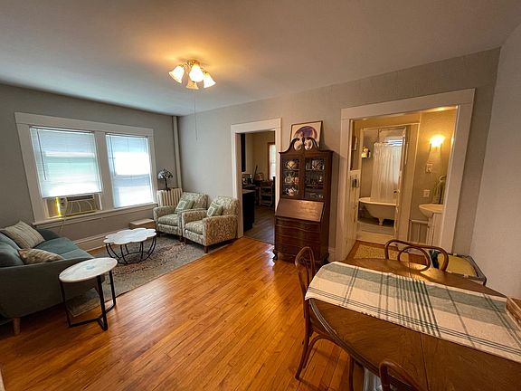 5th image of 439 Fairview Ave N APT 2