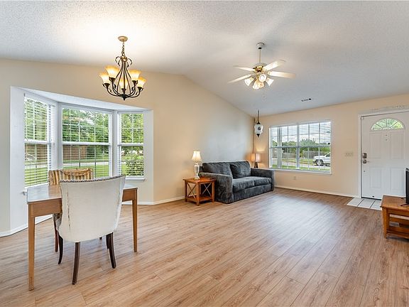 4th image of 3117 W Wildflower St