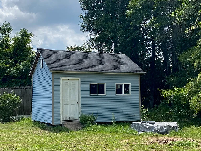 1364 Lawndale Rd — Photo 38