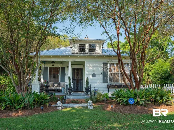 1011 Main St, Daphne, AL 36526