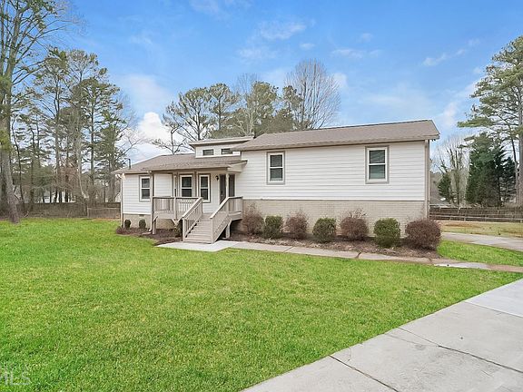 5th image of 6188 Yucca Dr