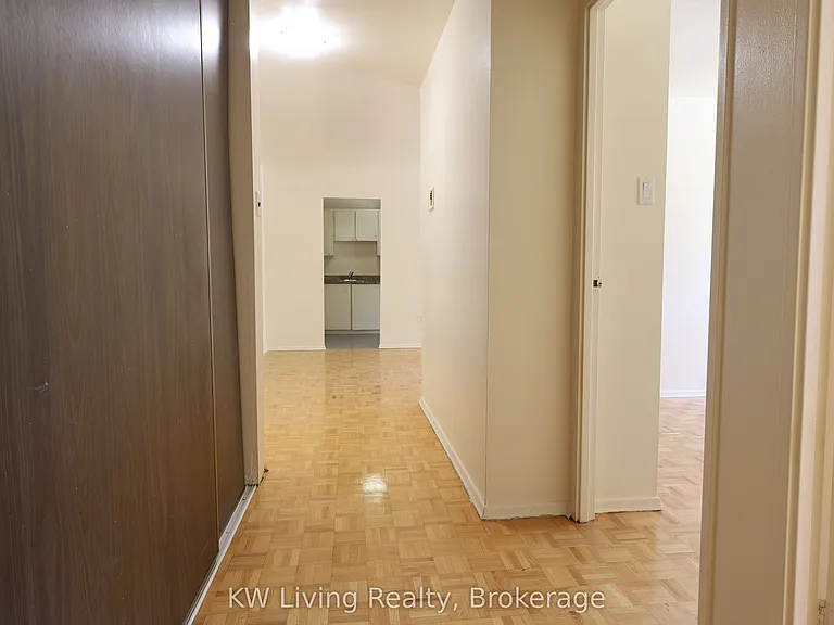 33 Central Pkwy W #203 — Photo 27