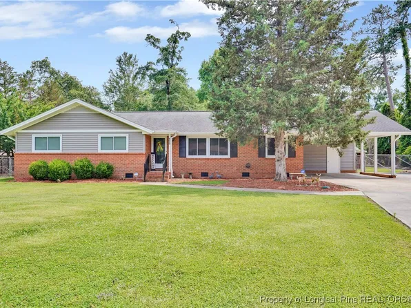 465 Sherwood Rd, Lumberton, NC 28358