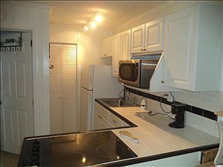5th image of 3001 N Ocean Blvd #105