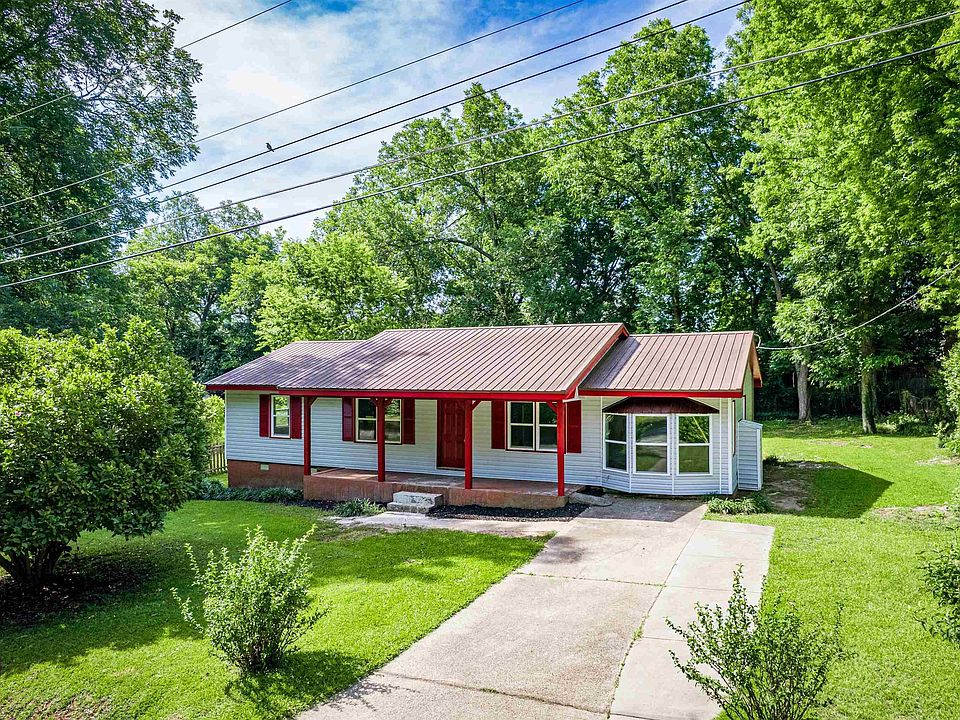 1st image of 214 Oak Ridge Dr