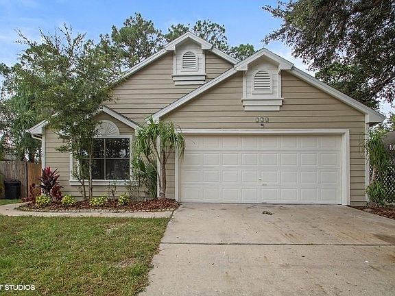3rd image of 124 Lakeside Cir