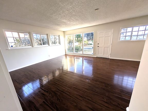 4th image of 3430 W 227th St