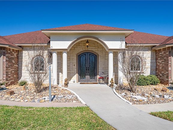 3rd image of 21050 Donegal Rd