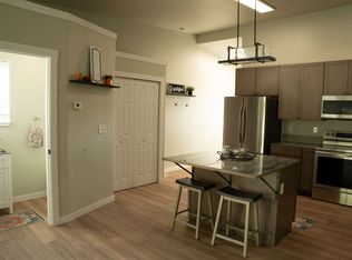 128 Saddle Loop APT B, Bigfork, MT 59911