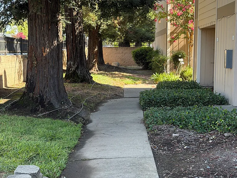 7032 Fair Oaks Blvd #4 — Photo 6