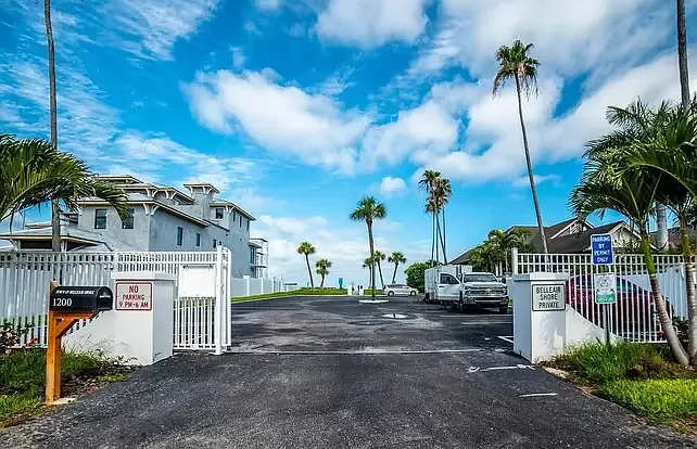 Private Beach Access 2 Blocks Away!