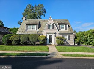 456 Irvington Rd, Drexel Hill, PA 19026