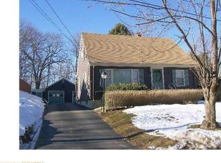 21 Chestnut St, Westbrook, ME 04092
