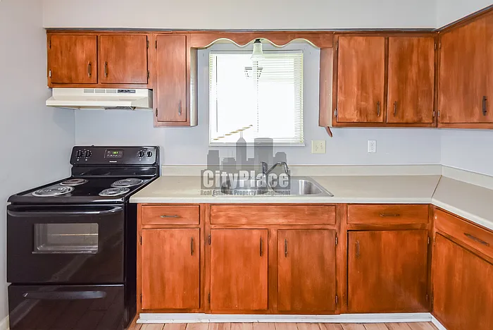 1213 Taylor Dr E — Photo 11