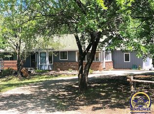 522 N 1700th Rd, Lawrence, KS 66049