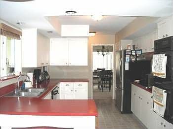 4th image of 2710 NE 143rd St