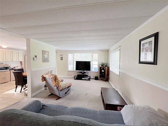4th image of 406 Matchlee Dr
