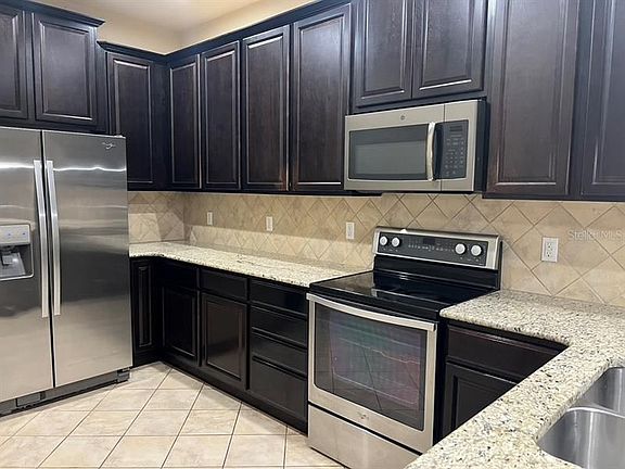 4th image of 11950 Lorenza Ln