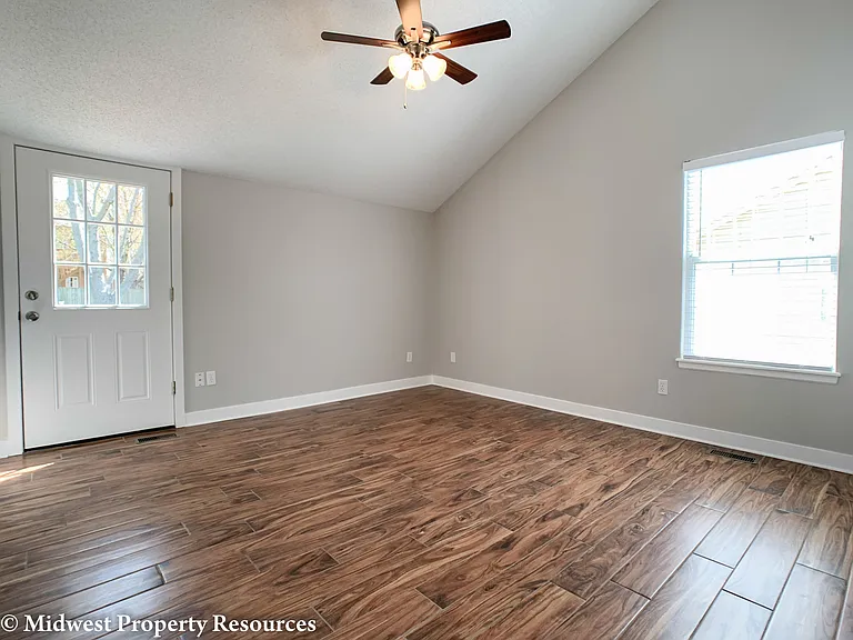 617 SE Battery Dr — Photo 17