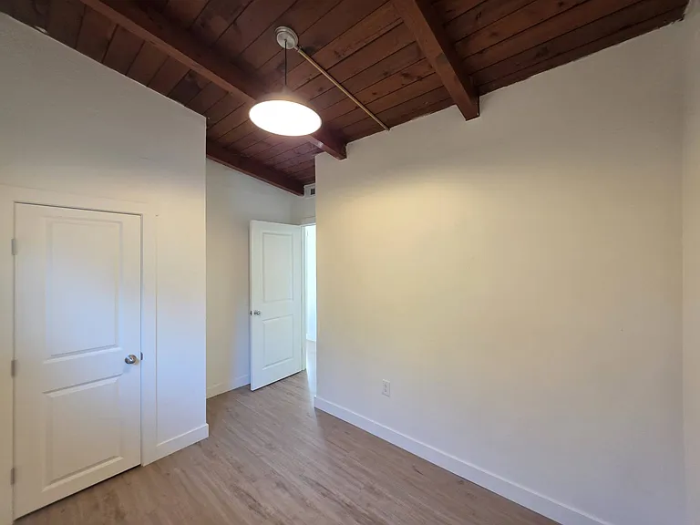 2021 Road 48 — Photo 14