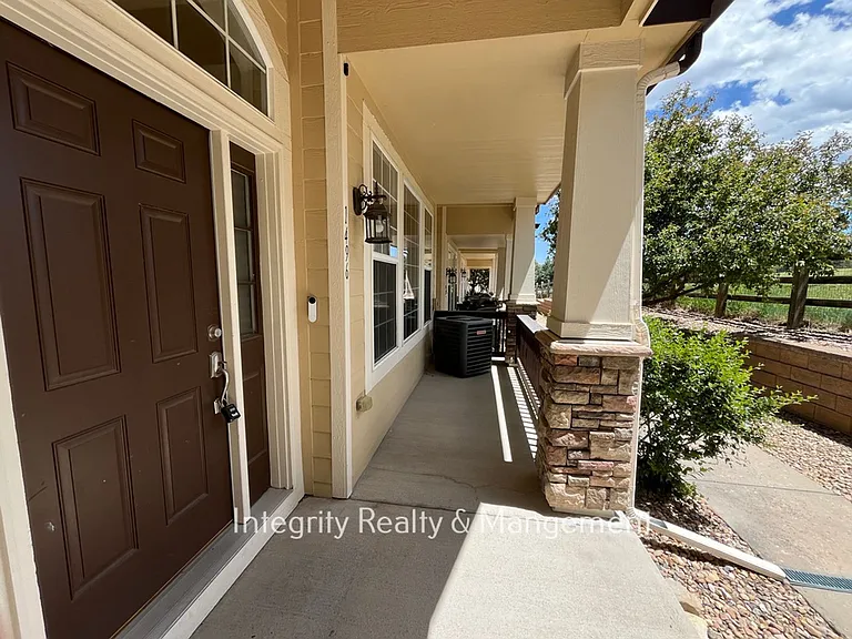 1496 Royal Troon Dr — Photo 2
