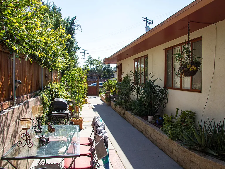 1167 Nelrose Ave #A — Photo 4