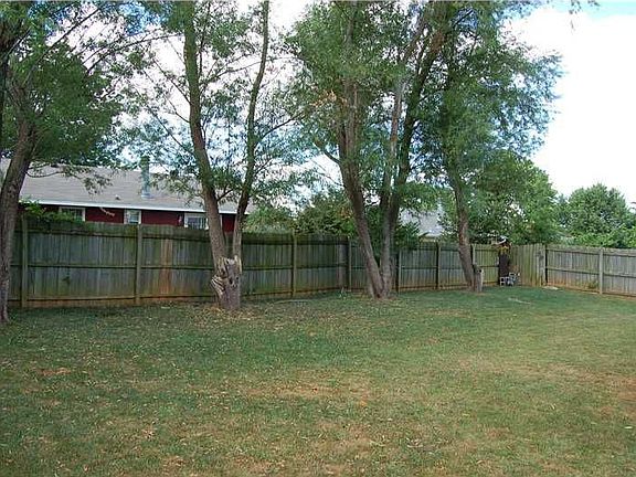 3rd image of 3391 W Essex Dr