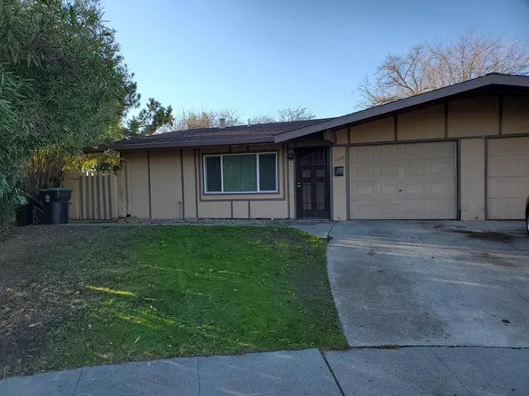 1229 Vienna Ct, Fairfield, CA 94533