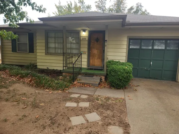 2205 W Elm Ave, Enid, OK 73703