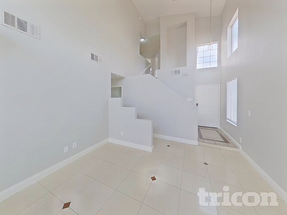2nd image of 3578 Tokyo Ct
