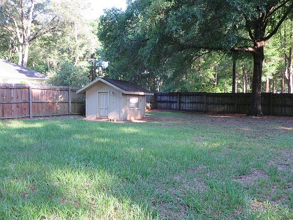 "play"house