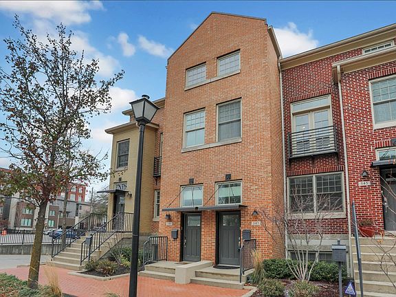 2nd image of 547 N Park Ave
