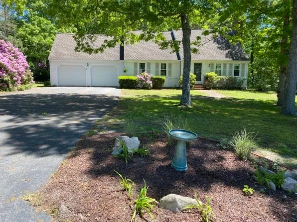 12 Fairway Dr, South Dennis, MA 02660