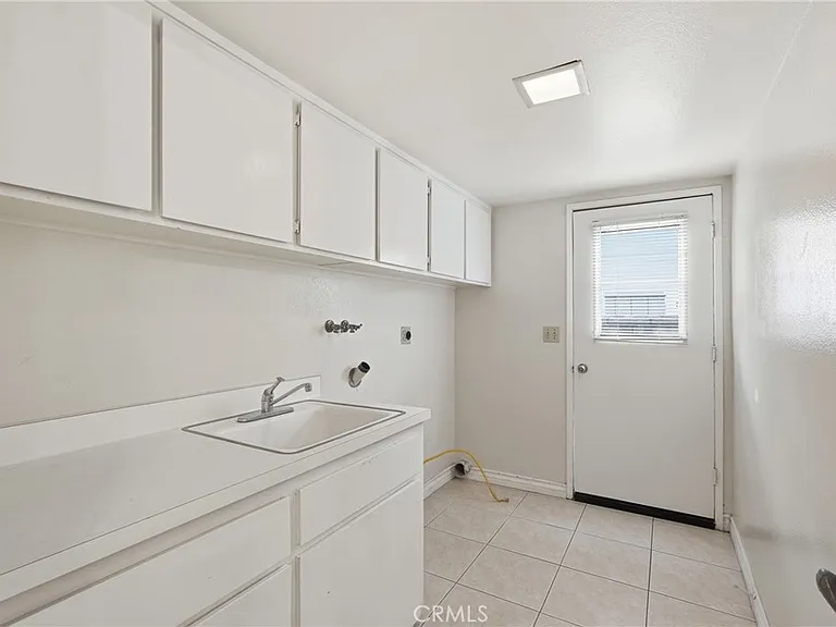 27371 Viana — Photo 8
