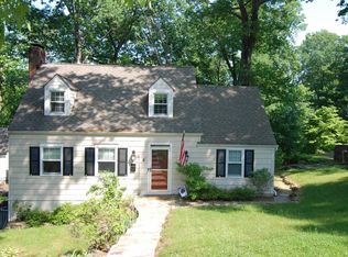 2 Ridge Dr E, Berkeley Heights, NJ 07922