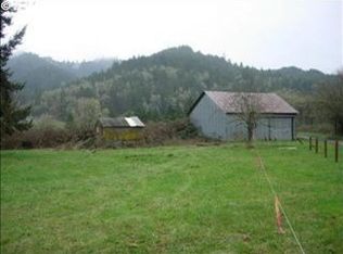 106 Cofey Crossing Ln, Yoncalla, OR 97499