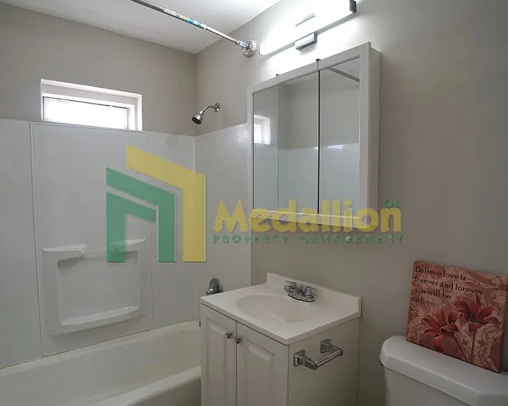 10123 S Crandon Ave — Photo 16