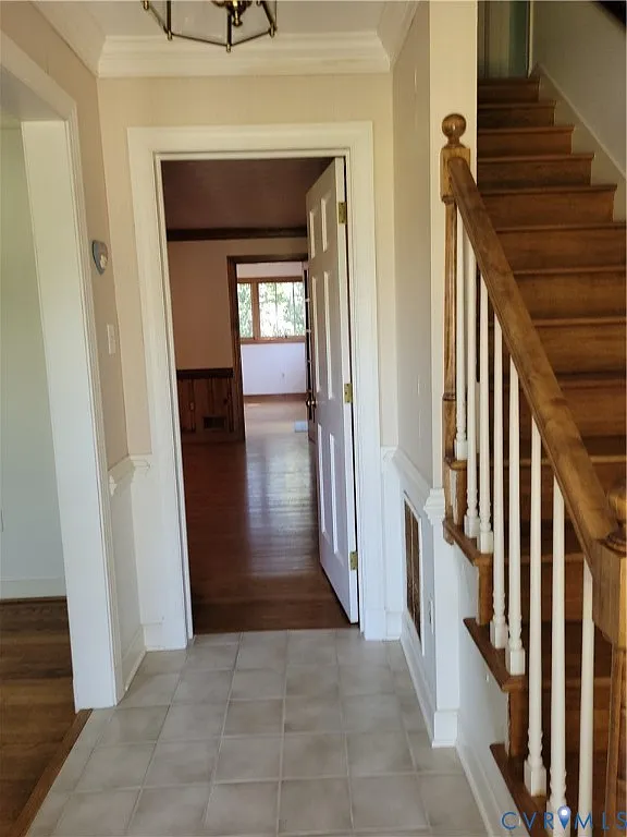 3 bed, 2.0 bath, 2665 sqft, $2,900 — Photo 2