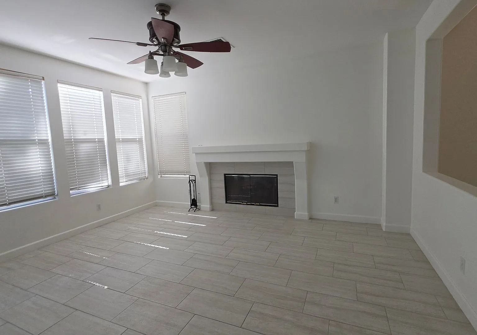 Caminito Diego - Newly Renovated 4 Br House In Gated Stone Canyon Community In Carmel Valley — Photo 2
