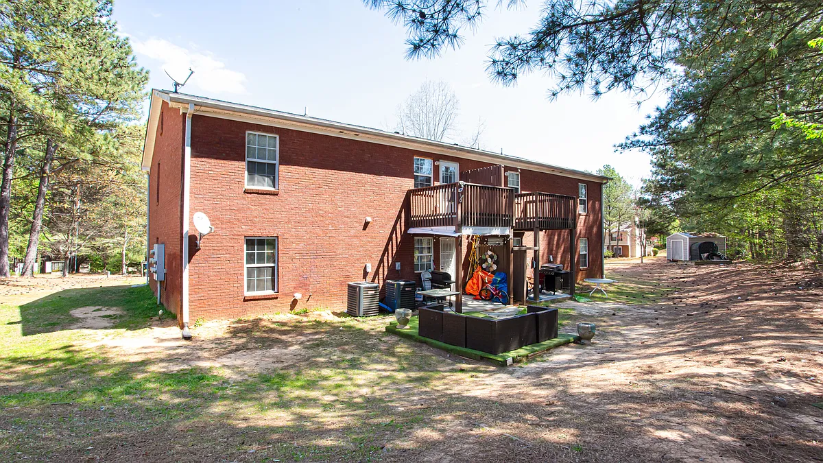 Building Photo - 140 Wabash Dr #140