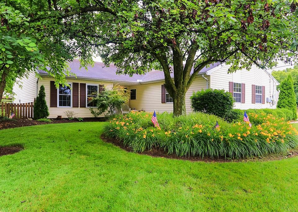 1st image of 930 Joy Dr