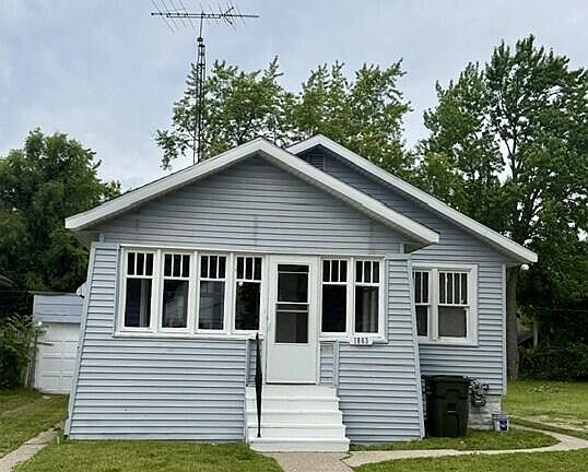 2nd image of 1863 Manz St