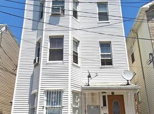 90 Brown Pl APT 3, Jersey City, NJ 07305