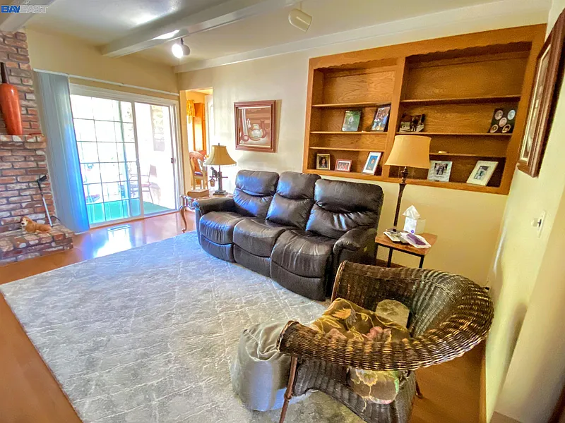 Thumbnail 15