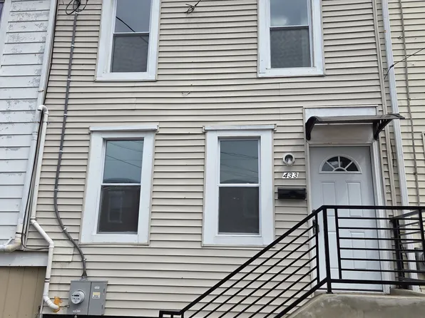 433 Pine St House 433, Camden, NJ 08103
